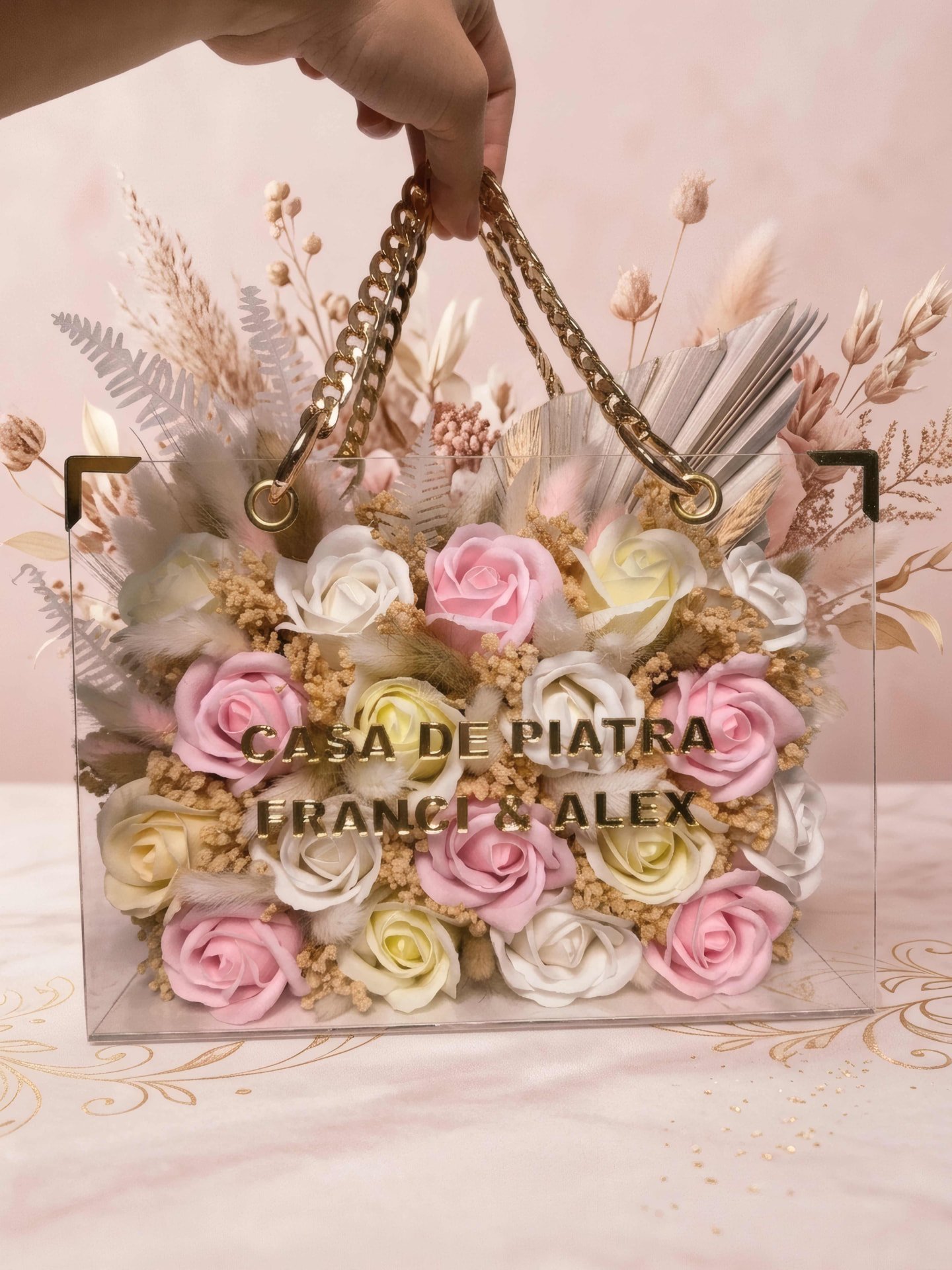 Geantă transparentă cu trandafiri pastel și flori uscate, personalizată Casă de piatră